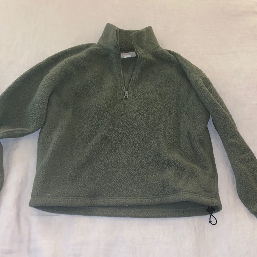 Everlane ReNew Quarter Zip Fleece. Size S in Hunter Green